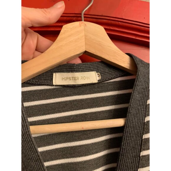 Hipster Row Size Medium Gray and White Stripe Cardigan with Lots of Buttons EUC - Picture 4 of 4